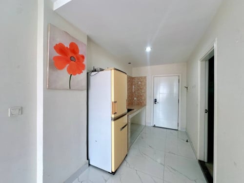 Condo for rent studio with furniture