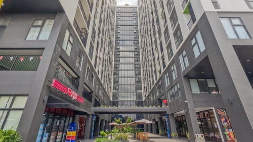 Condo Urban Village 60m ទិញមក​ 100,000$ លក់ 59,999$  ជាន់39​-  ☎️