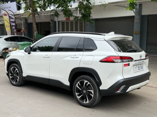 corolla . cross . ឆ្នាំ 2024 - full . ទឹក​ថ្នាំ​ សុីនមួយជុំ​