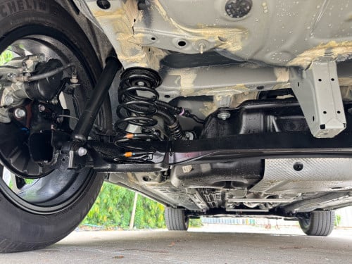corolla . cross . ឆ្នាំ 2024 - full . ទឹក​ថ្នាំ​ សុីនមួយជុំ​
