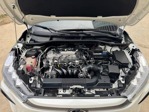 corolla . cross . ឆ្នាំ 2024 - full . ទឹក​ថ្នាំ​ សុីនមួយជុំ​