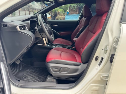 corolla . cross . ឆ្នាំ 2024 - full . ទឹក​ថ្នាំ​ សុីនមួយជុំ​