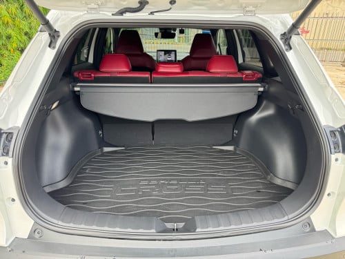 corolla . cross . ឆ្នាំ 2024 - full . ទឹក​ថ្នាំ​ សុីនមួយជុំ​