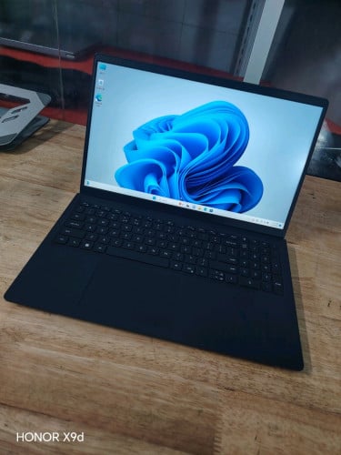 Dell i5(11Th) Ram 16GB M2 512GB Srecn 15.6" FHD Adapter orgnail