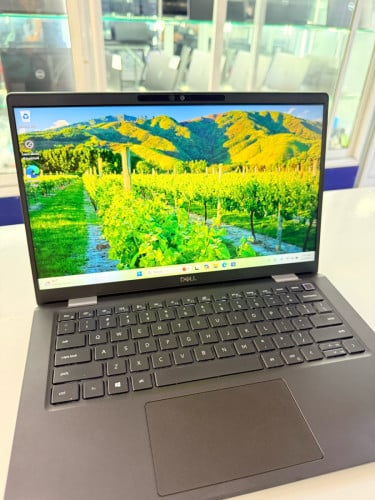 Dell Latitude 7420Core : i5-1145G7Ram : 16GB DDR4HDD : M.2 256GBDisplay : 14”FHD Touchscreen