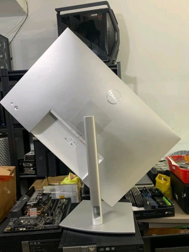Dell UltraSharp 30 USB-C Hub Monitor - U3023EProducts new full box