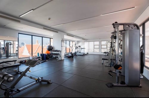 Embassy Residence - freshly renovated - direct sale