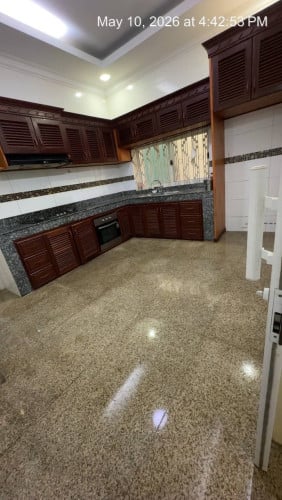 flat house for rent at Tuol Svay Prey 1 $1000/month