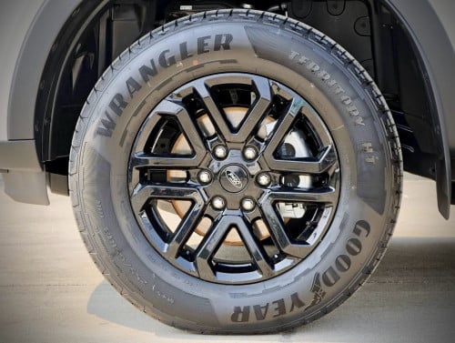 Ford Everest Active 2.0L 2026 កក់មុន49,900$