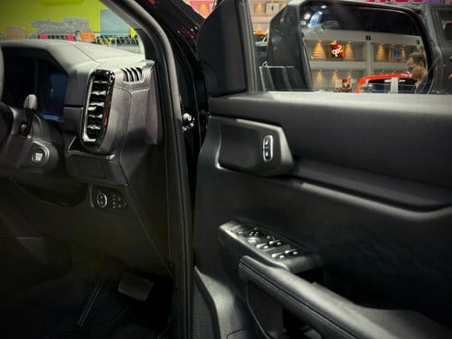 Ford Everest Active 2026 49,900$
