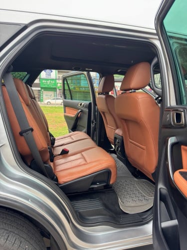 Ford Everest Titanium 2022 មហាថ្មីលក់ តម្លៃពិសេស