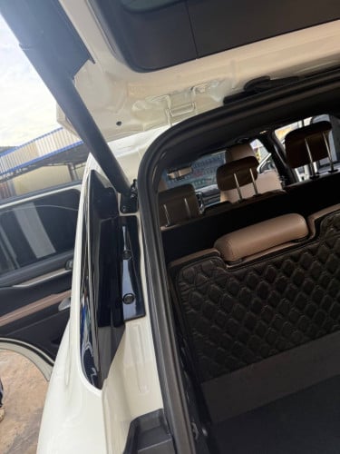 Ford Everest Titanuim 2024