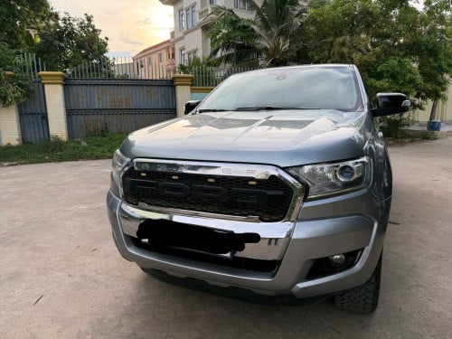 Ford XLT 2017 ឆ្វេងកែ ឡានស្អាត