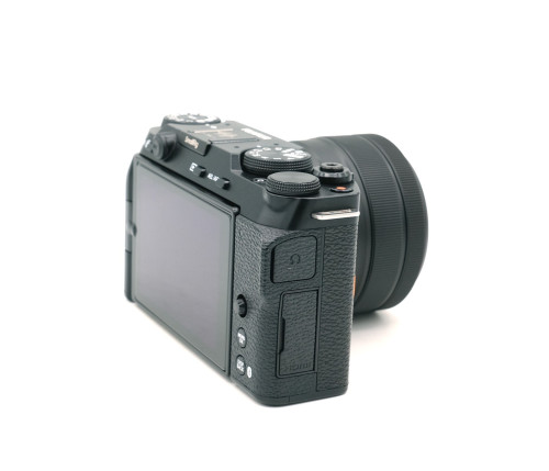 FUJIFILM X-M5 KIT 15-45mm F/3.5-5.6 OIS