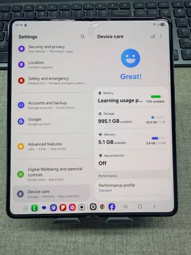 Galaxy Fold 5 1T Ram 12gb ក្រុមហ៊ុន