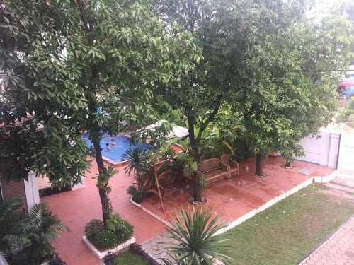 Guesthouse in Siem Reap for rent $2500/month (2villas, 15rooms, 1.4km from Pubstreet)