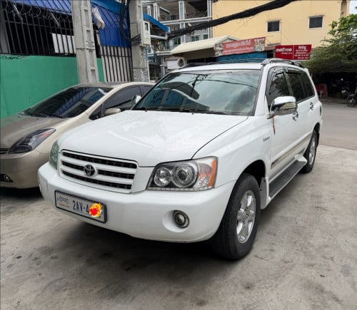 Highlander 02 V6 limited Full P2ឡានថ្មី