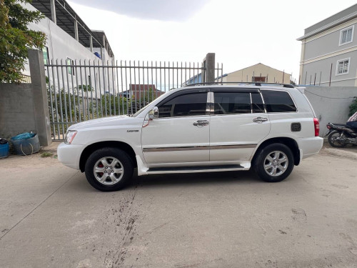 Highlander 02 V6 limited Full P2ឡានថ្មី