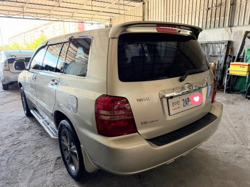 Highlander 03 V6ប៉ុង2សំនុំសុីនទឹកមាសសាច់ដែកបាតស្អាតខ្ចី