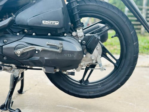 HONDA BEAT 019ក្រុមហ៊ុន ម៉ាសុីនតាន់ហាប់នែនស្ងាត់ជិះស្រួលធានាមិនលាន់មិនហុយមានពន្ធកាតគ្រឺហ្សីន