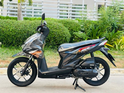 HONDA BEAT 022 ក្រុមហ៊ុន ម៉ាស៊ីនតាន់ហាប់នែនស្ងាត់ស្អាតជិះស្រួលស្ទុះខ្លាំងមិនលាន់មិនហុយមានពន្ធកាតគ្រឺ