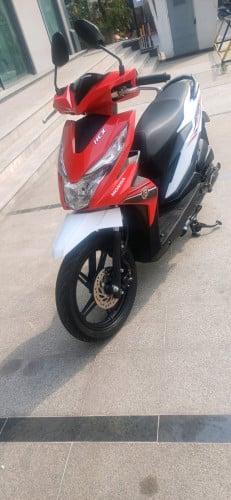 Honda Beats 019