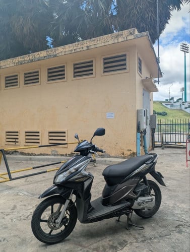 Honda click 110cc year 2011 មានពន្ធ