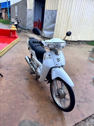 honda dream 012 មានពន្ធត្រឹមត្រូវ ម៉ាស៊ីនស្អាត ជិះស្រួល ប្រព័ន្ធភ្លេីងគ្រប់ 700$ដាច់ហេីយបាទ