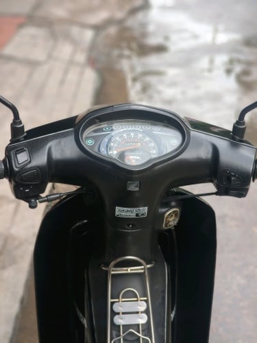 Honda Dream 2016