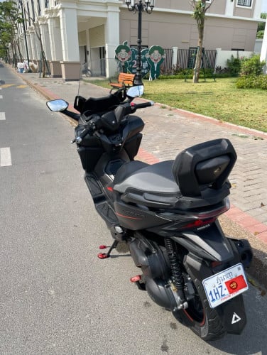 Honda Forza 300cc Full tax