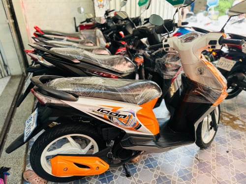 HONDA ICON 012 ក្រុមហ៊ុន ម៉ាសុីនតាន់ហាប់នែនស្ងាត់ជិះស្រួលស្ទុះធានាមិនលាន់មិនហុយមានពន្ធកាតគ្រឺហ្សីន