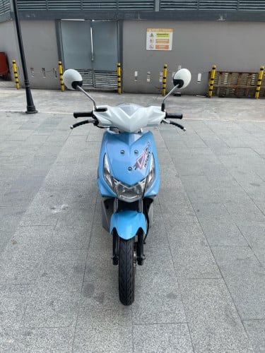 Honda icon 2012 New90%មានពន្ធកាតគ្រីស្លាកលេខ