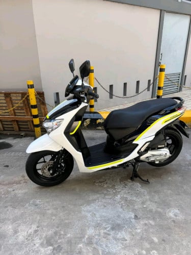 Honda moove 2015