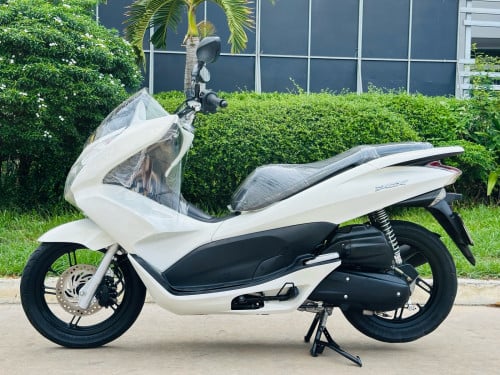 HONDA PCX 012ជប៉ុនសុទ្ធ100% កម្លាំង125cc ម៉ាស៊ីនតាន់ហាប់នែនស្ងាត់ជិះស្រួលស្ទុះខ្លាំងមានពន្ធ