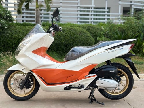 HONDA PCX 017សោស្មាតឃីកម្លាំង150ccម៉ាស៊ីនតាន់ហាប់នែនស្ងាត់សំណុំហ្សីនជិះស្រួលស្ទុះមានពន្ធកាតគ្រឺហ្សីន