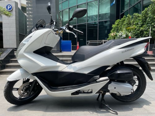 Honda Pcx125cc 2015 Japan New98%មានពន្ឌកាតគ្រីស្លាកលេខ