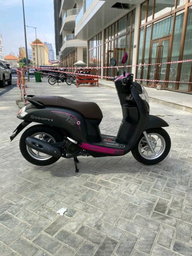 Honda scoopy 2020