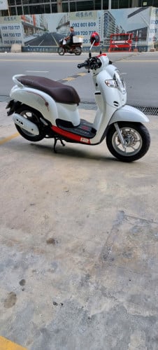 Honda scoopy 2020