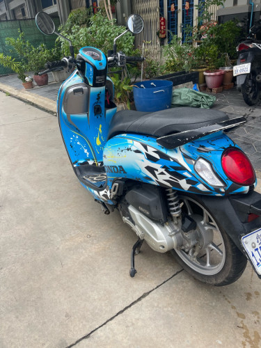 Honda Scoopy 2021 ក្រុមហ៊ុន ឡាយតែមមានតែមួយគ្មានពីរតំលៃ 1550$ ឯកសារគ្រប់ ទីតាំងភ្នំពេញ