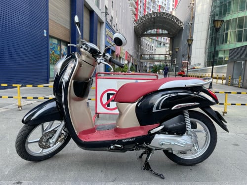 Honda Scoopyi 2014 New98%មានពន្ធកាតគ្រីស្លាកលេខ