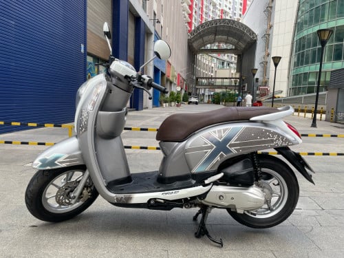Honda Scoopyi 2014 New98%មានពន្ធកាតគ្រីស្លាកលេខ