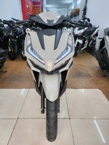 HONDA VARIO 2024 125cc smart key