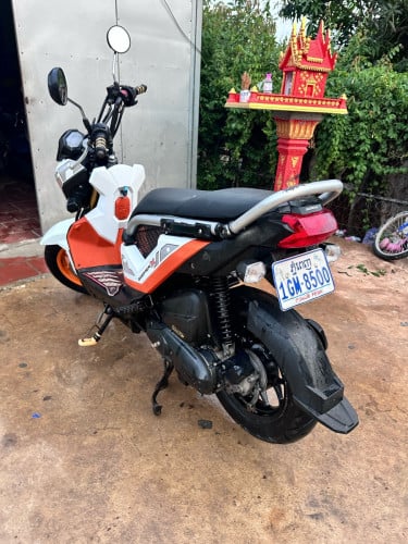 honda zoomer 017សានុំ 500$ដាច់ហេីយបាទ​