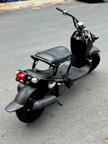 Honda Zoomer 50cc ជប៉ុន ប្រភេទក្រដាស់ពន្ធ
