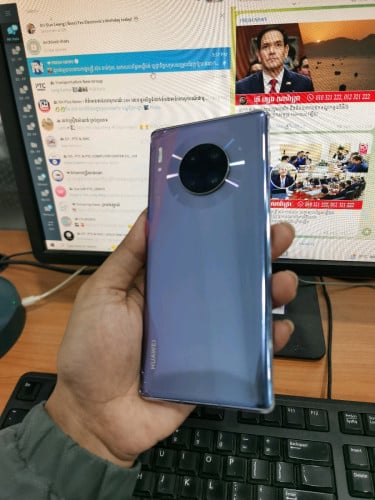Huawei Mate 30 Pro 5 ដូចរូប ស្ទើរស្ទើរសំឡេងបន្តិច ខាងក្រោម បែកដូចរូប កុចអេក្រង់ដូចរូប 68$