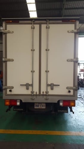 Hyundai HD45 Refrigerated Truck 1.8 Ton​ ឡានដឹកទំនិញក្លាសេ កក -18C