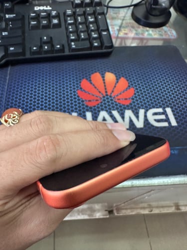 I phone 17 pro max 256g CH សំបកស្ទើរតិចៗជុំវិញ ថ្ម100%