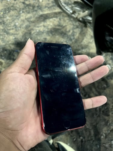 I phone se2 128G សាណុំសុីនមានស្កេន តម្លៃ40$