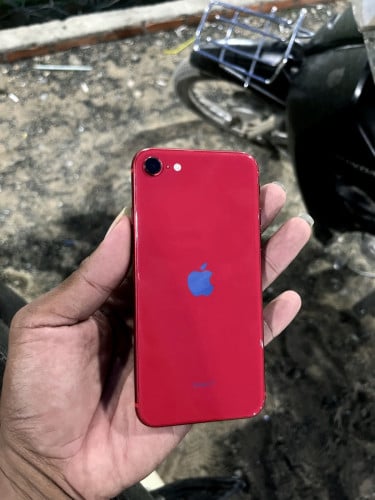 I phone se2 128G សាណុំសុីនមានស្កេន តម្លៃ40$