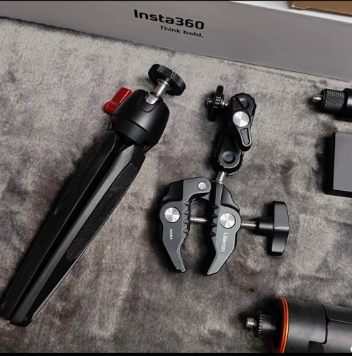 Insta360x4 air 99% 128GB accessories ដូចក្នុងរូប 385$